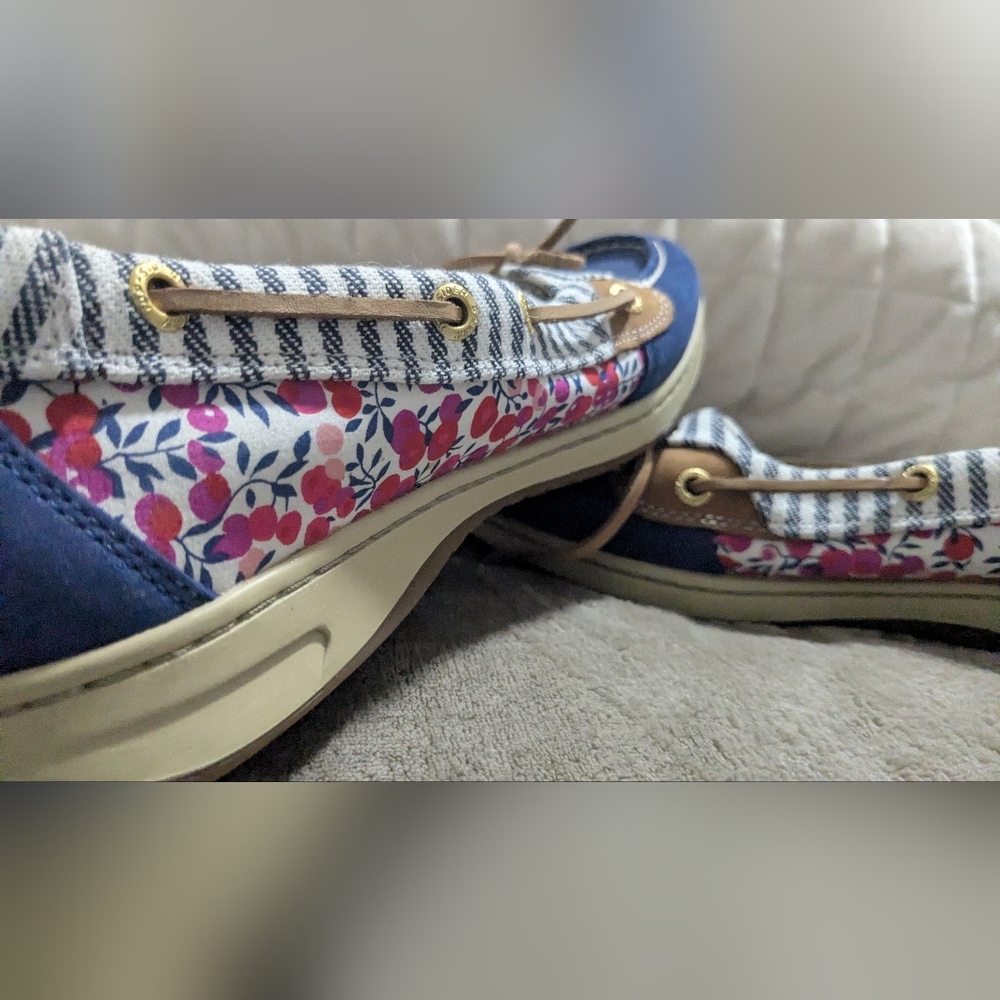 Sperry Navy Blue Floral & Striped Women's Boat Shoes - Picture 3 of 13